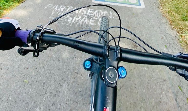 Used CUBE STEREO 140 HPC SL 27.5 2018 2018 Mountainbike, Black, 27.5 — image 3 of 3