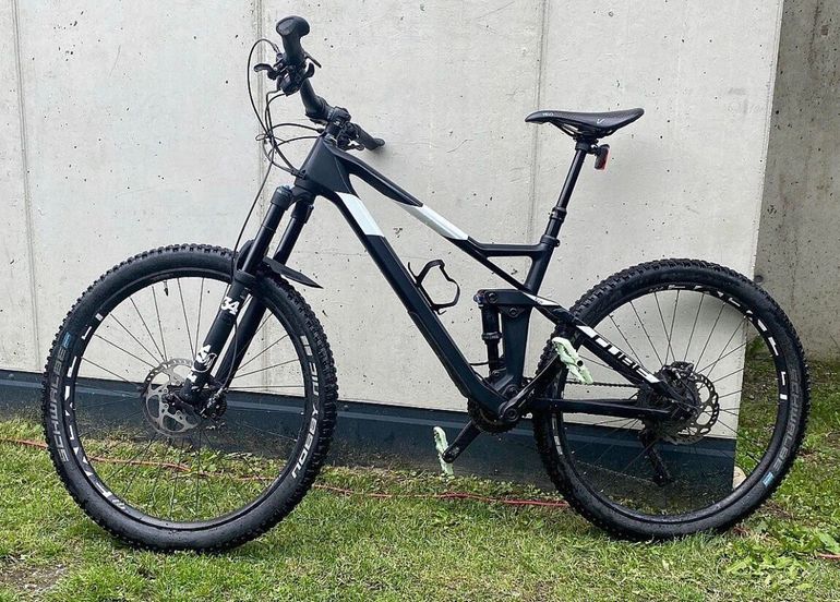 Used CUBE STEREO 140 HPC SL 27.5 2018 2018 Mountainbike, Black, 27.5 — image 1 of 3