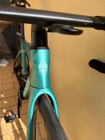 Used Bianchi Specialissima PRO Ultegra Di2 2025 2025 Road & Gravel, Green — image 3 of 4