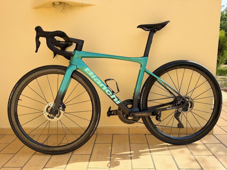 Used Bianchi Specialissima PRO Ultegra Di2 2025 2025 Road & Gravel, Green — image 2 of 4