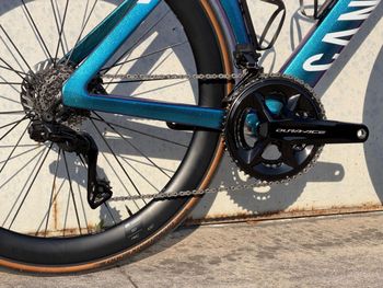 Used Canyon Aeroad CFR Di2 2024 2024 Road & Gravel — image 4 of 4
