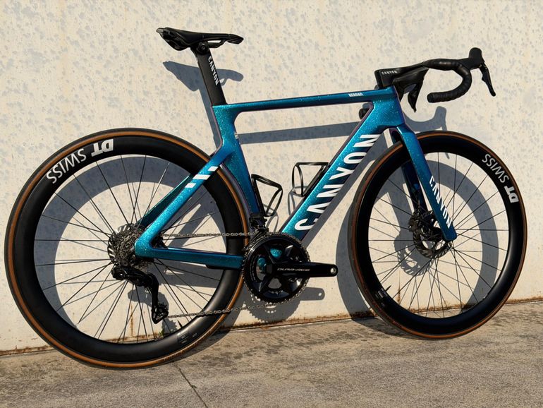 Used Canyon Aeroad CFR Di2 2024 2024 Road & Gravel — image 3 of 4