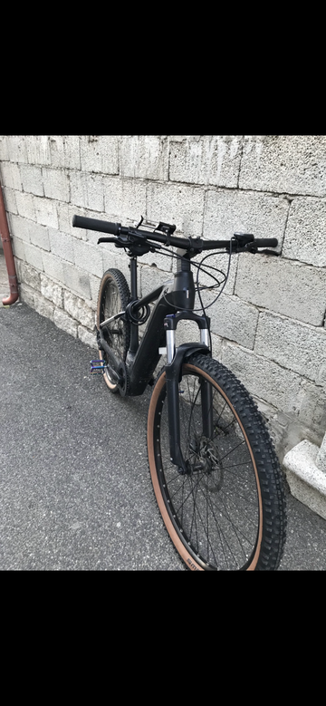 CUBE REACTION ONE E-BIKE 2022 Mountainbike usato, Nero — immagine 6 di 7
