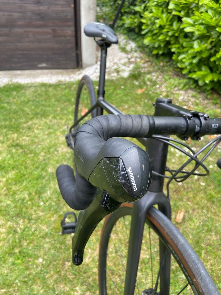Used Canyon Canyon Endurace AL 7.0 Shimano 105 2017 Road & Gravel, Black — image 6 of 8