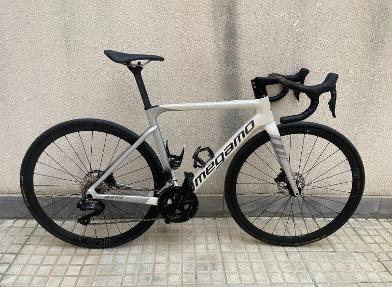 Used Megamo PULSE ELITE 15 SH12 2024 2024 Road & Gravel, White — image 1 of 4