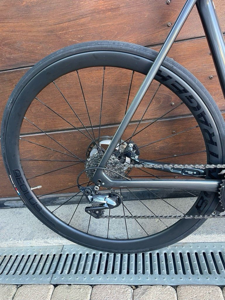 Used Trek Émonda SL 6 Disc Pro 2022 2022 Road & Gravel, Light Gray — image 7 of 9