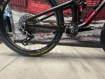 Used Trek Top fuel SRAM XX 2025 Mountainbike, Black — image 3 of 7