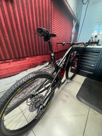 Used Trek Top fuel SRAM XX 2025 Mountainbike, Black — image 7 of 7