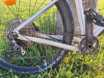 Used ROCKRIDER VTT RANDONNÉE EXPLORE 700 ALU 27,5 PLUS 2023 Mountainbike, Light Gray — image 3 of 10