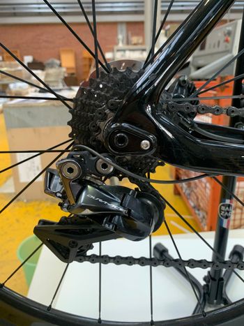 Used Bianchi Oltre XR3 - Dura Ace Di2 2022 2020 Road & Gravel — image 7 of 9