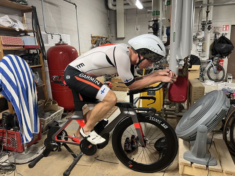 Used Orbea Ordu SRAM Force eTap AXS 2021 Road & Gravel, Rosso — image 6 of 7