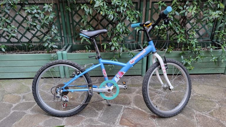 Used DECATHLON Decathlon 20" Da Bambina Cambio Shimano 2010 2010 Youth, Blue — image 2 of 11