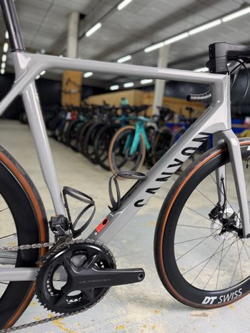 Used Canyon Ultimate CF SL 8 Disc Di2 2022 2022 Road & Gravel, Light Gray — image 18 of 39