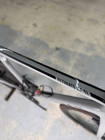 Used Canyon Ultimate CF SL 8 Disc Di2 2022 2022 Road & Gravel, Light Gray — image 25 of 39