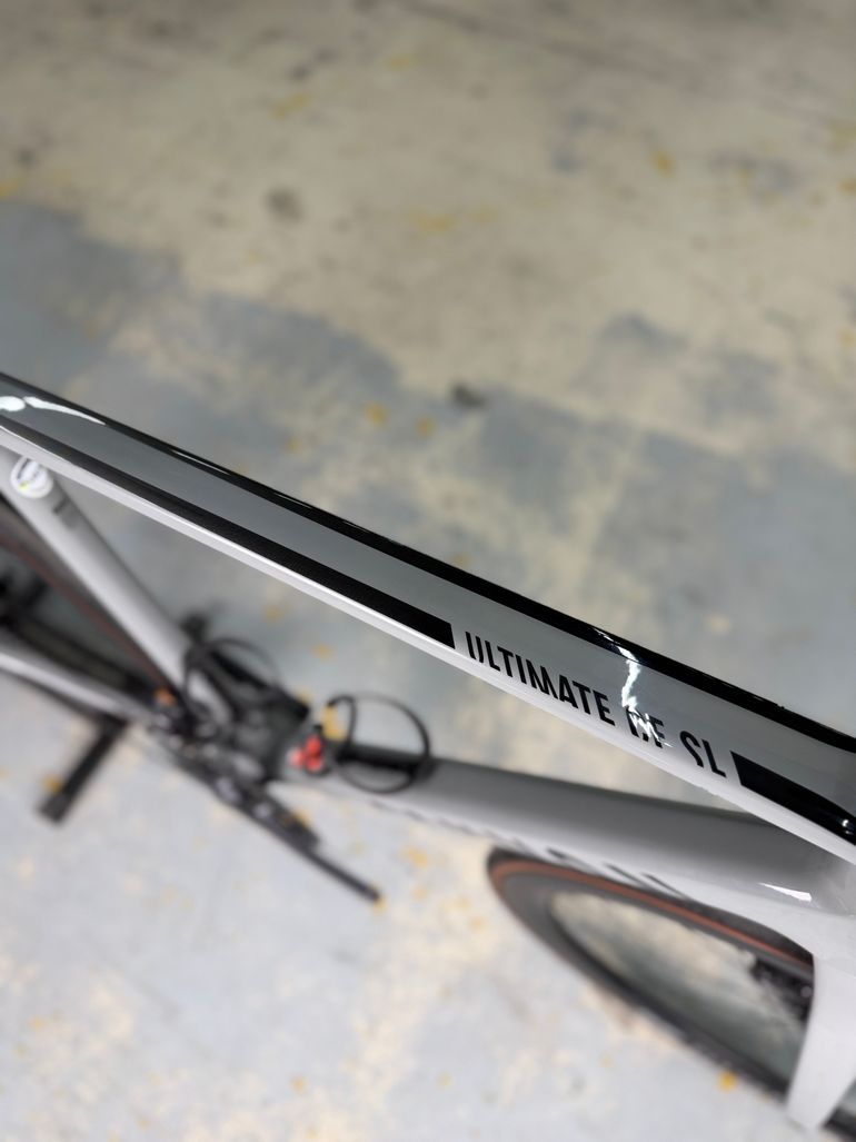 Used Canyon Ultimate CF SL 8 Disc Di2 2022 2022 Road & Gravel, Light Gray — image 25 of 39