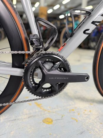 Used Canyon Ultimate CF SL 8 Disc Di2 2022 2022 Road & Gravel, Light Gray — image 19 of 39