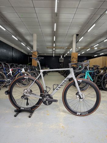 Used Canyon Ultimate CF SL 8 Disc Di2 2022 2022 Road & Gravel