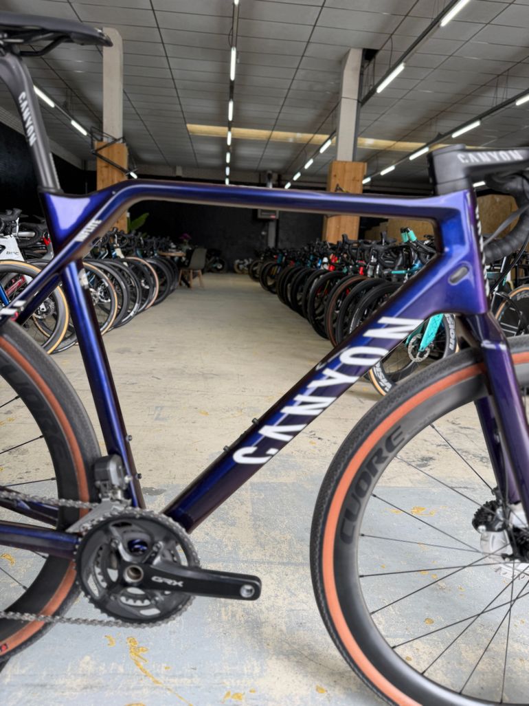 Used Canyon Inflite CFR Di2 Carbon 2023 Road & Gravel, Blue — image 15 of 24