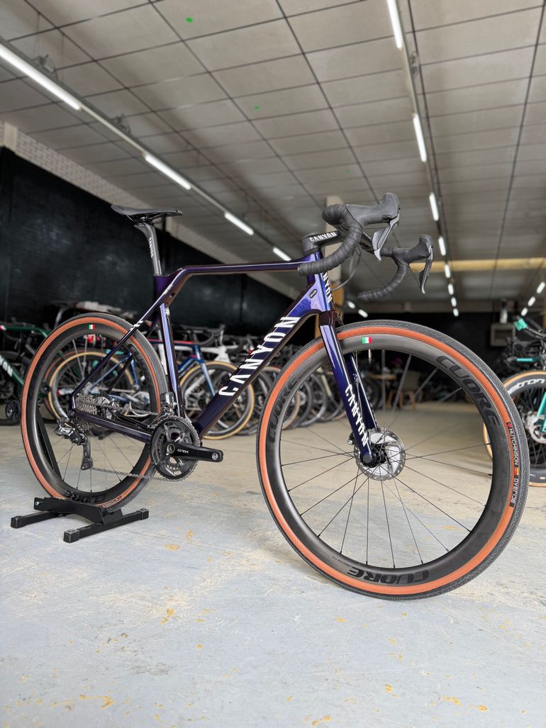 Used Canyon Inflite CFR Di2 Carbon 2023 Road & Gravel, Blue — image 2 of 24