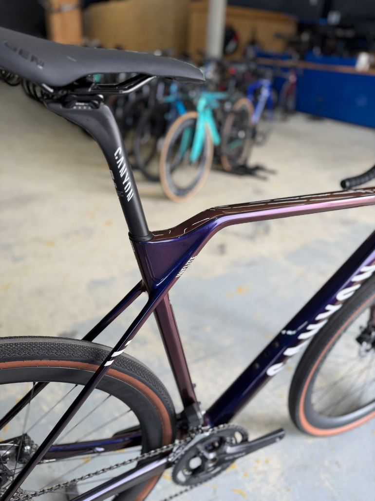 Used Canyon Inflite CFR Di2 Carbon 2023 Road & Gravel, Blue — image 8 of 24