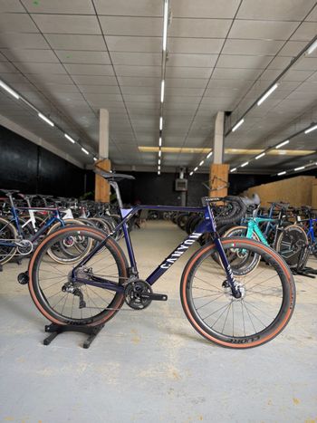 Used Canyon Inflite CFR Di2 Carbon 2023 Road & Gravel