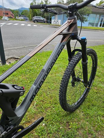 Used Mondraker RAZE CARBON R 2024 2024 Mountainbike — image 5 of 5