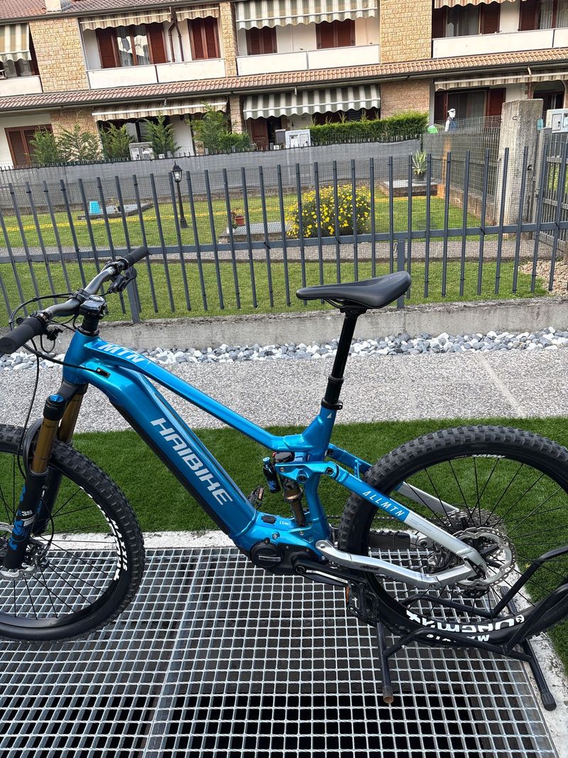 Used Habike Custom Shimano Deore 2024 Mountainbike, Blue — image 3 of 6