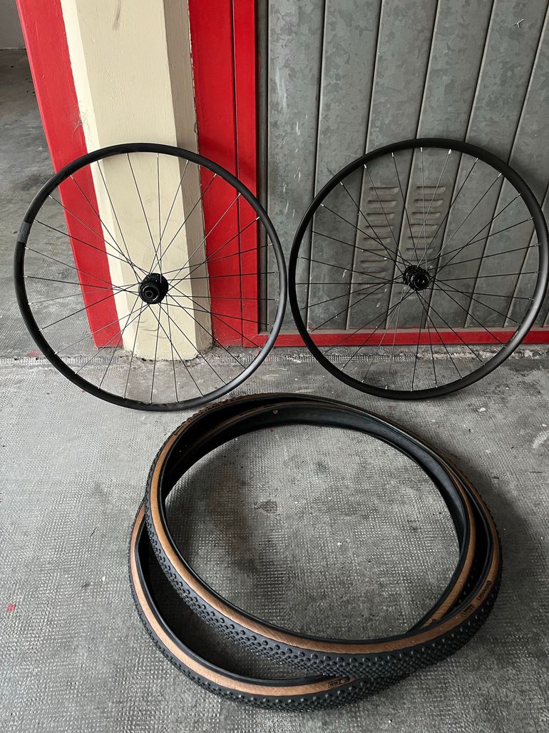 Used Van rysel Gravelbike 28 Zoll GRVL AF Shimano GRX Schwarz 2026 2026 Road & Gravel, Black — image 3 of 5