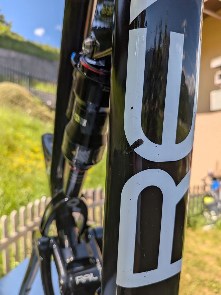 Used Revel Rail27 Frameset 2022 Mountainbike, Black — image 8 of 12