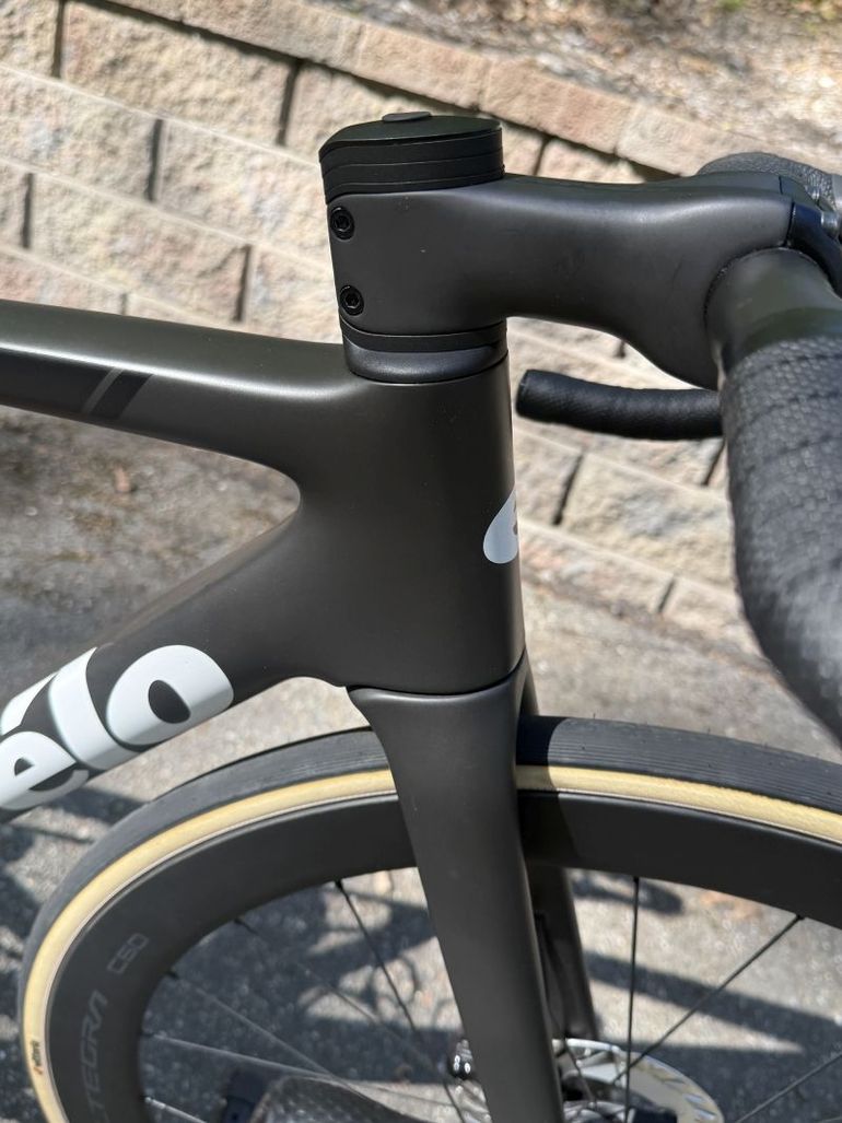Used Cervélo R5 Ultegra Di2 2023 2023 Road & Gravel, Black — image 9 of 12