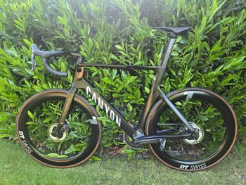 Used Canyon Aeroad CF SLX 8 Disc Di2 2023 2023 Road & Gravel, Black — image 5 of 7