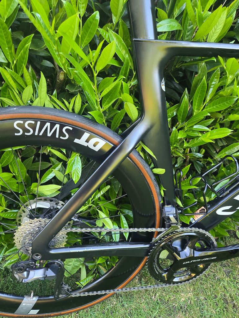 Used Canyon Aeroad CF SLX 8 Disc Di2 2023 2023 Road & Gravel, Black — image 2 of 7