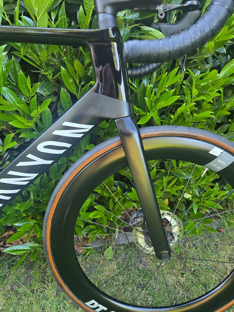 Used Canyon Aeroad CF SLX 8 Disc Di2 2023 2023 Road & Gravel, Black — image 4 of 7