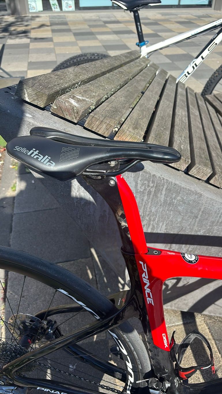 Used Pinarello PRINCE ULTEGRA 11S Disc 2022 2022 Road & Gravel — image 3 of 5