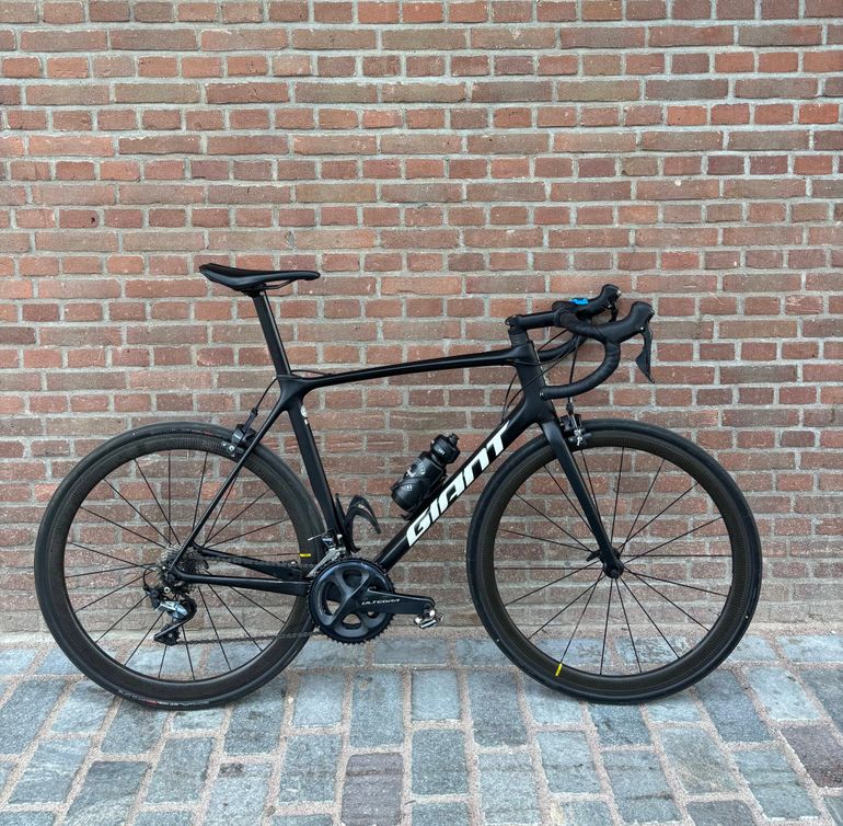 Used Giant TCR, Advanced Pro 1 2021 2021 Road & Gravel, Black — image 1 of 8