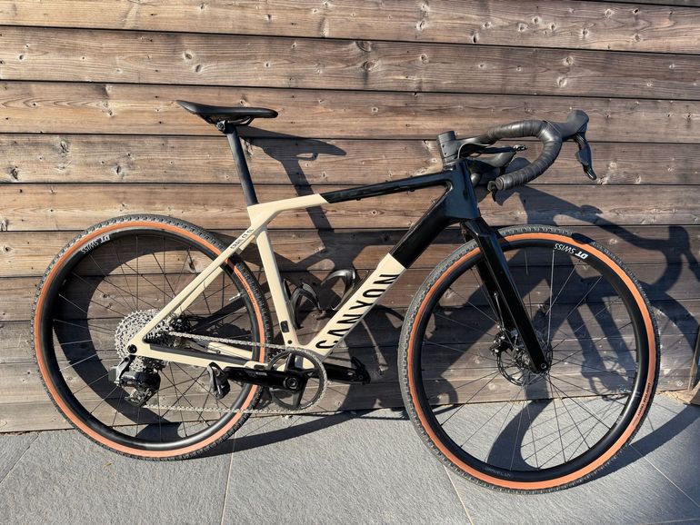 Used Canyon Grail CF SL 7 AXS 2024 2024 Road & Gravel, Negro — image 1 of 4