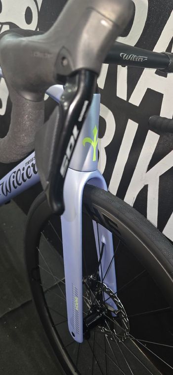 Used Wilier Wilier Custom Shimano 105 Di2 2027 Road & Gravel, Grigio chiaro — image 3 of 4