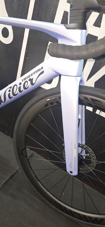 Used Wilier Custom Shimano 105 Di2 2027 Road & Gravel, Light Gray — image 2 of 4
