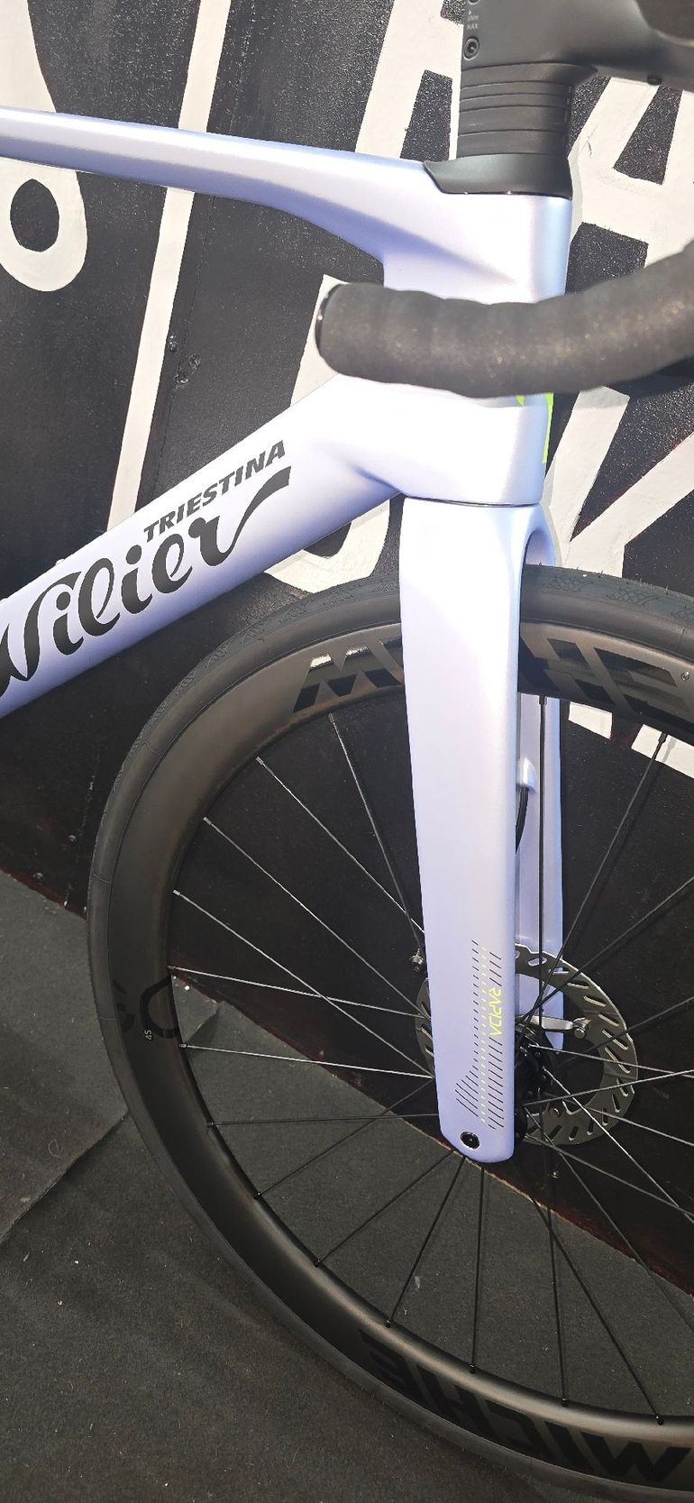 Used Wilier Wilier Custom Shimano 105 Di2 2027 Road & Gravel, Grigio chiaro — image 2 of 4
