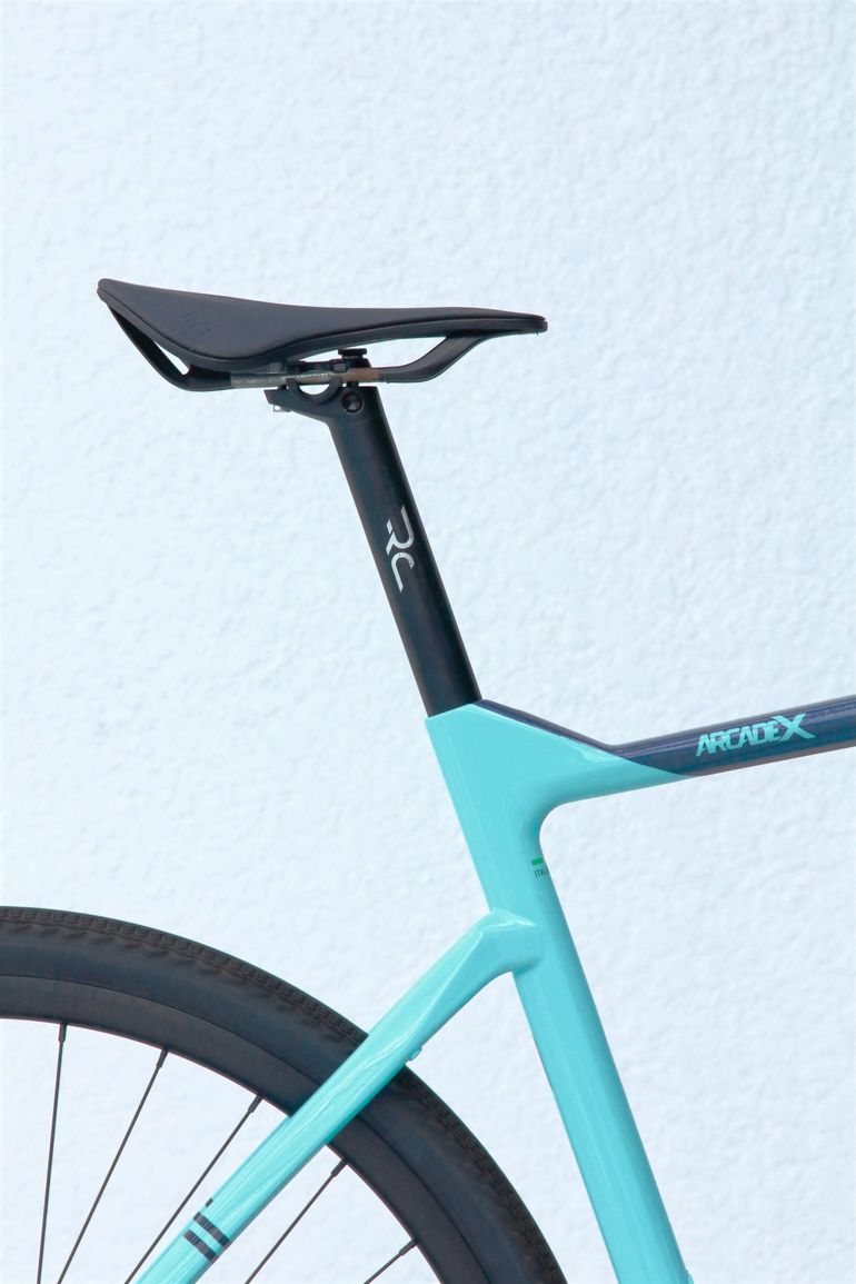 Used Bianchi Arcadex GRX 2023 2023 Road & Gravel, Blue — image 4 of 38