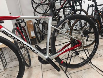 Used Bottecchia 8Avio Evo Shimano 105 Di2 2024 Road & Gravel, Light Gray — image 11 of 12
