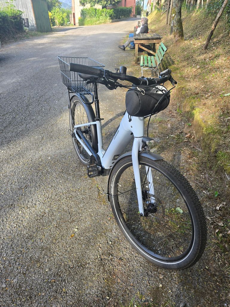 Used Cannondale Adventure Neo 3.1 EQ 2024 2024 Urban, Blau — image 8 of 9