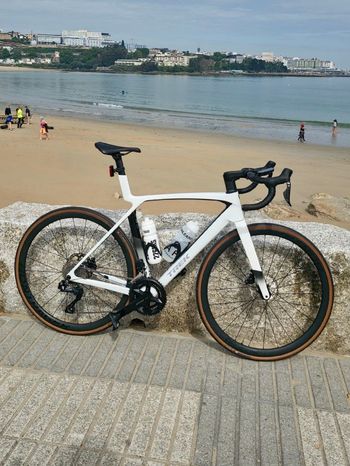 Použité Trek Madone SL 6 Gen 8 2025 2025 Road & Gravel