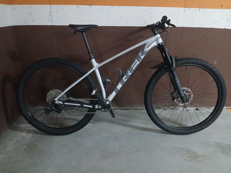 Used Trek Procaliber 8 2025 2025 Mountainbike — image 1 of 11