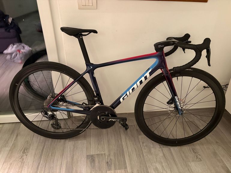 Used Giant Tcr Shimano Dura Ace Di2 2021 Road & Gravel, Blue — image 1 of 3