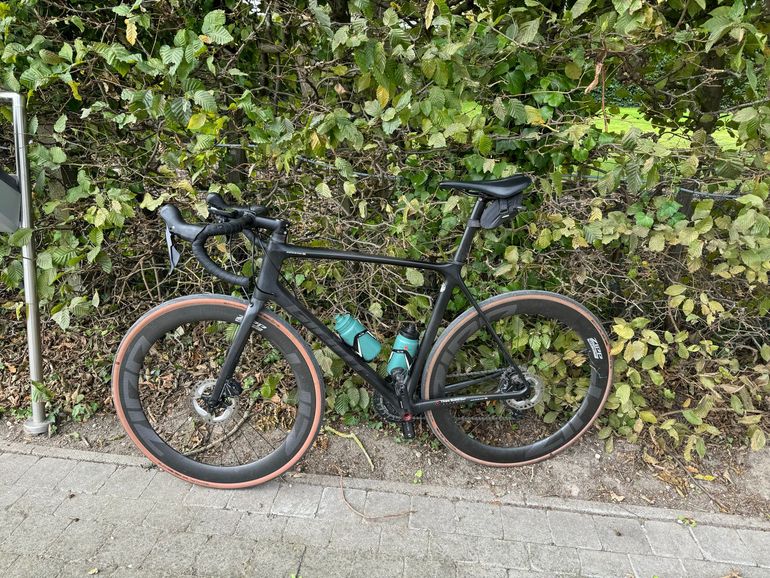 Used Giant TCR Advanced 2 Disc 2021 2021 Road & Gravel, Black — image 3 of 6
