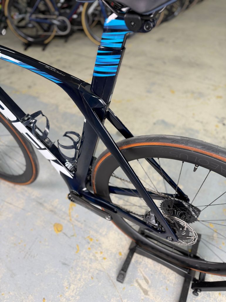 Used Trek Madone SLR 7 eTap 2021 2021 Road & Gravel, Blue — image 22 of 22