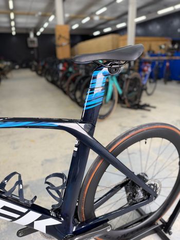 Used Trek Madone SLR 7 eTap 2021 2021 Road & Gravel, Blue — image 18 of 22