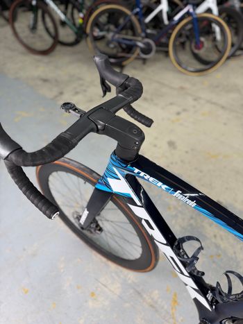Used Trek Madone SLR 7 eTap 2021 2021 Road & Gravel, Blue — image 19 of 22