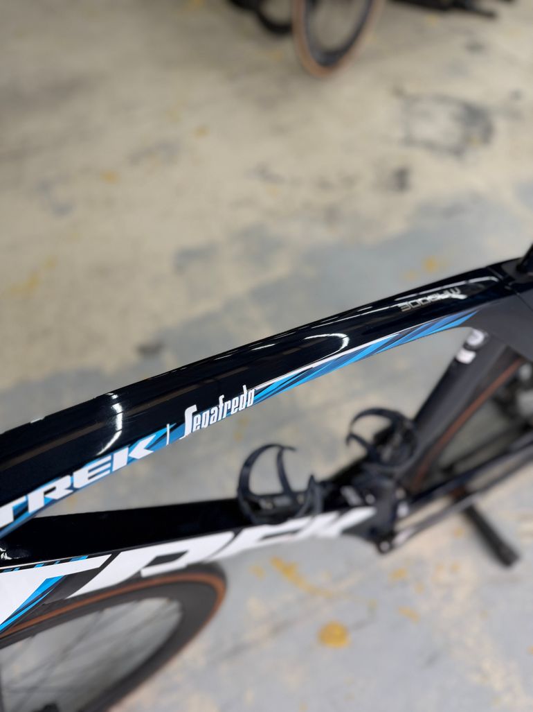 Used Trek Madone SLR 7 eTap 2021 2021 Road & Gravel, Blue — image 20 of 22